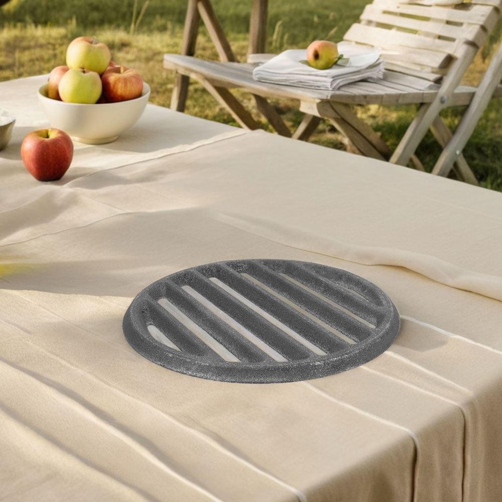 Outdoor Camping Fire Pit - 鋳鉄製丸型グリル網 13cm。安定した熱伝導、煙の発生抑制。屋外でのバーベキューグリル、焚き火台、キャンプでの調理に最適。