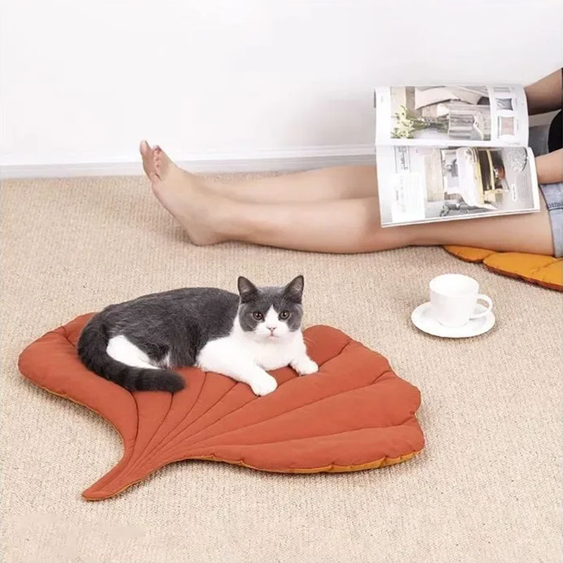 リバーシブルソフトリーフペットクッション、洗える滑り止めベッ - Outdoor Camping Dog Bed のレビューと価格