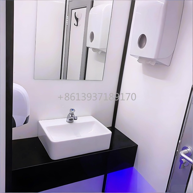 仮設住宅地用移動式トイレ・シャワー車、作業員・野外キャンプ・ - Portable Camp Toilet のレビューと価格